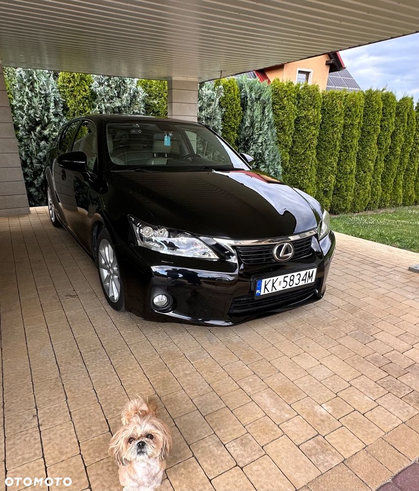 Lexus CT - 1
