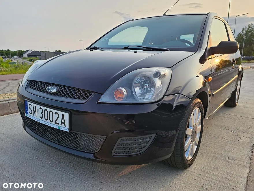 Ford Fiesta 1.3 Ambiente - 9