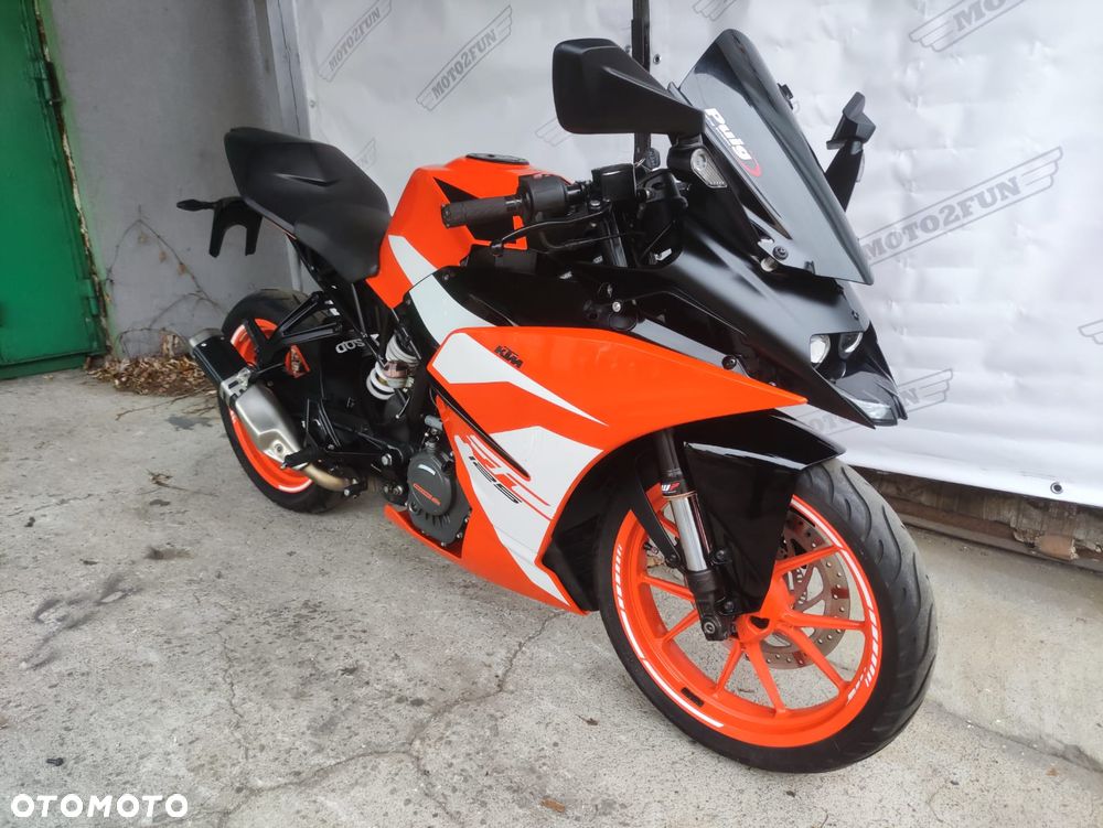 KTM RC 125 - 10