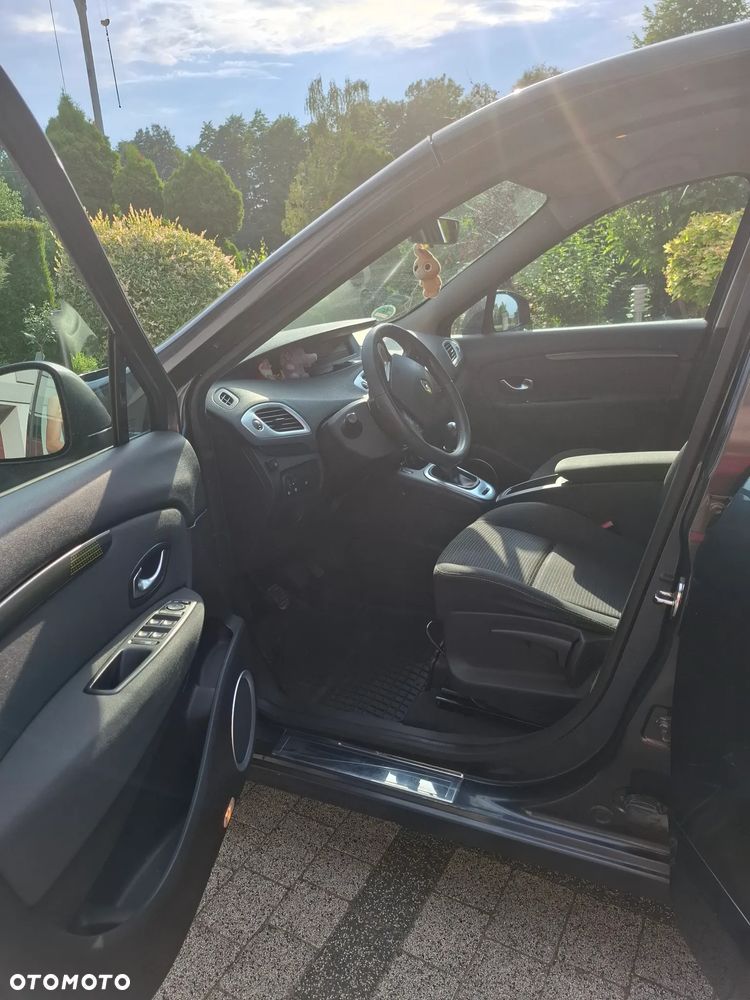 Renault Scenic - 8