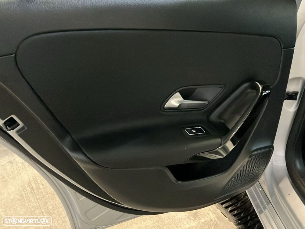 Mercedes-Benz A 180 - 22