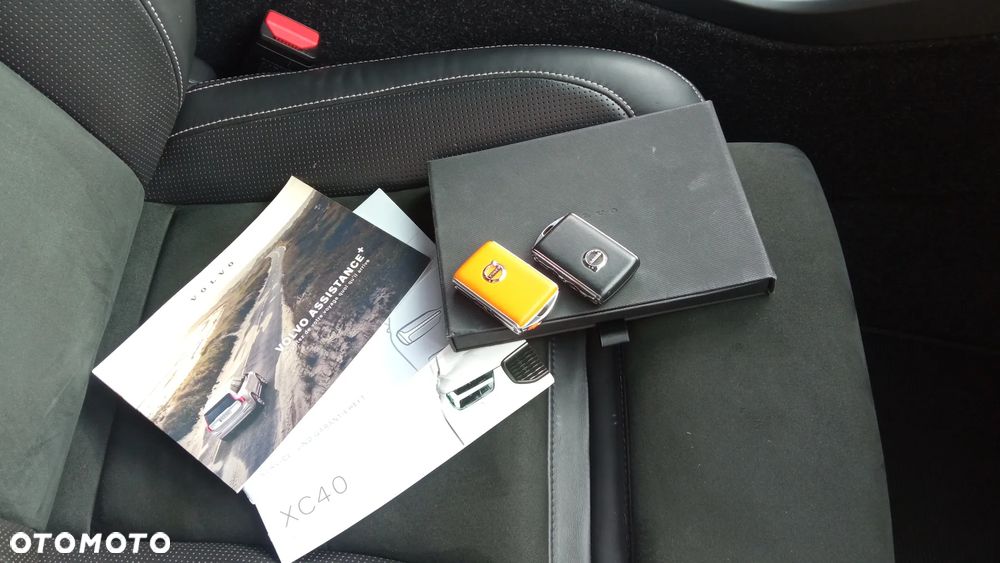 Volvo XC 40 T3 Geartronic RDesign - 19