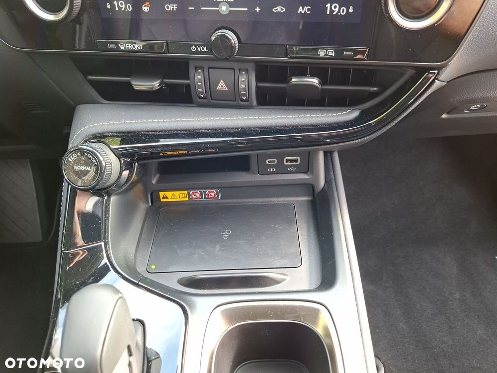 Lexus NX 350h Prestige 2WD - 30