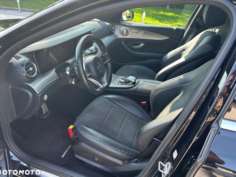 Mercedes-Benz Klasa E 220 d 4-Matic 9G-TRONIC - 15