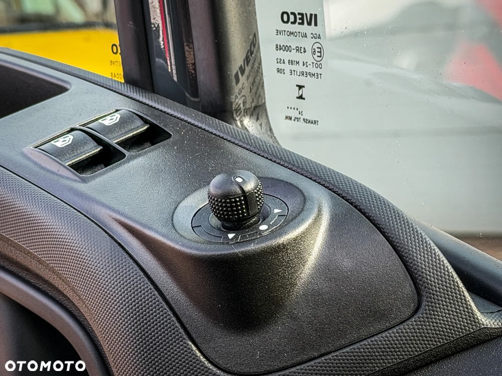 Iveco Daily 50C18HZ 3.0 Diesel 180 KM MT6 Skrzynia otwarta GSC ZABUDOWY! - 13