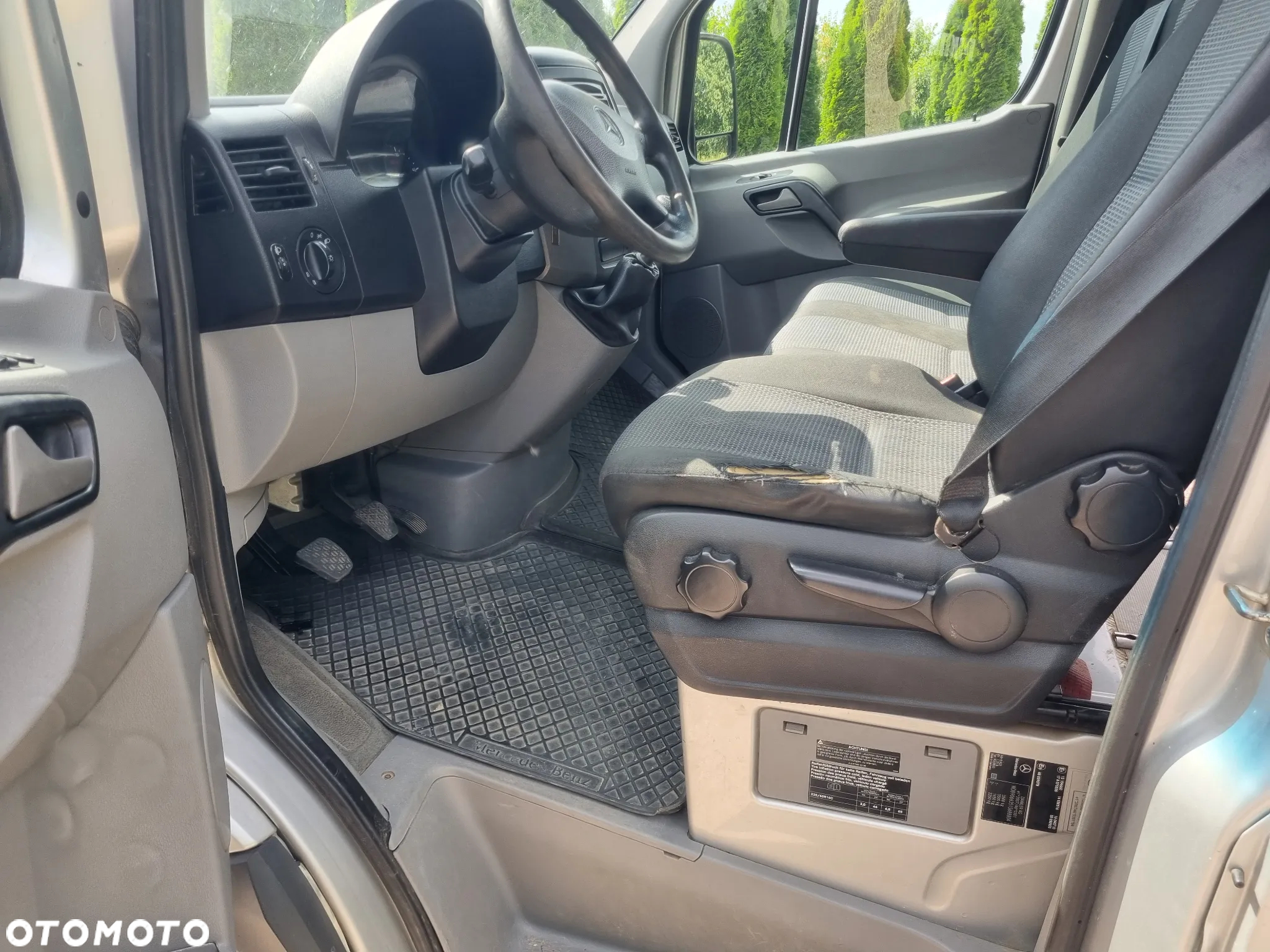 Mercedes-Benz Sprinter - 15