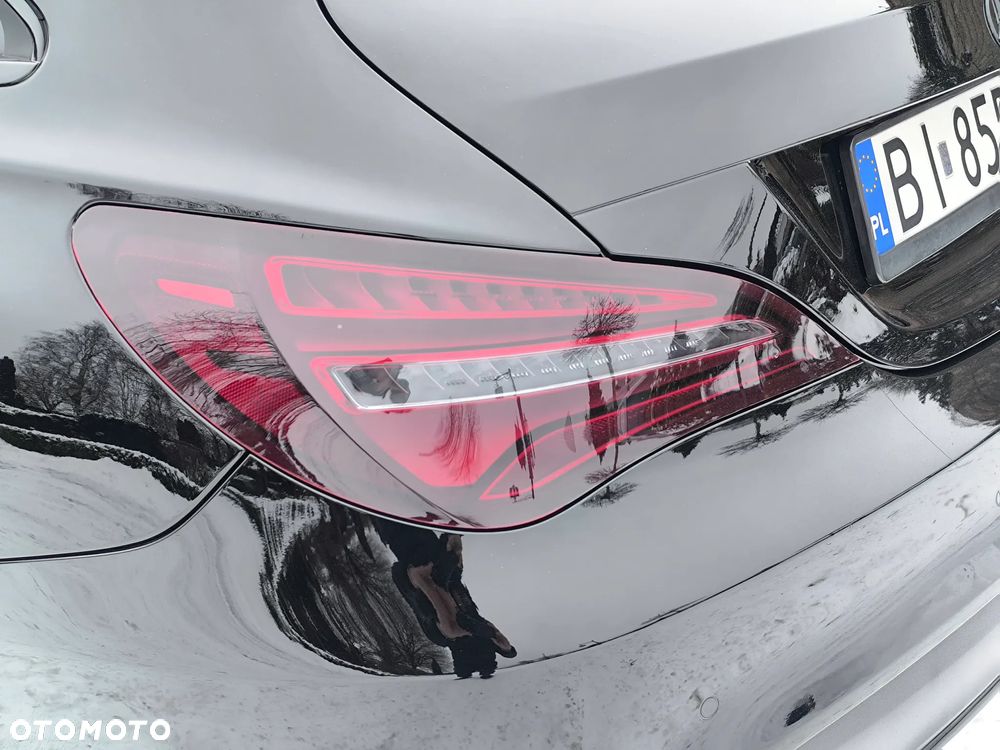 Mercedes-Benz CLA 220 4-Matic - 13