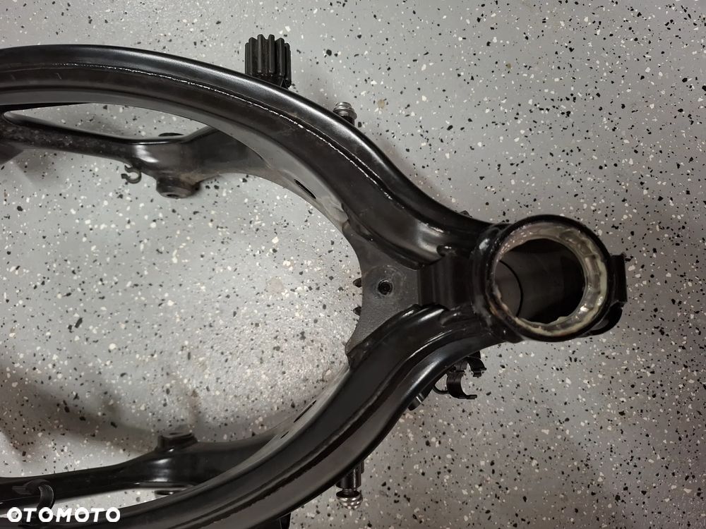 BMW F900 R XR rama - 3