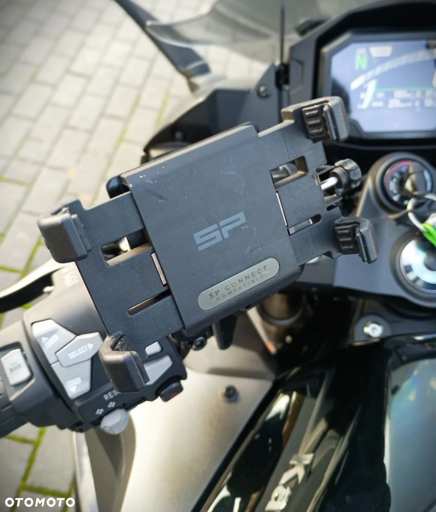 Kawasaki Ninja 1000 SX - 9