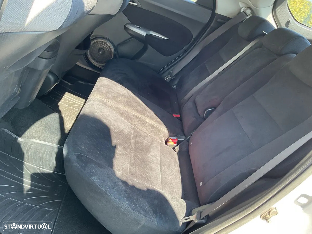 Honda Civic 1.4 i-VTEC Elegance - 4