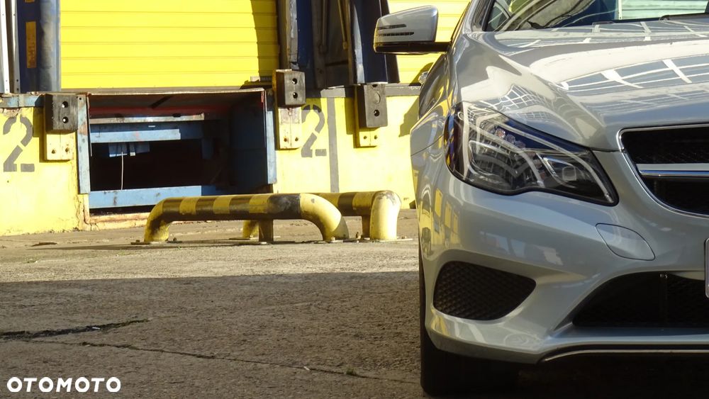 Mercedes-Benz Klasa E 350 4Matic 7G-TRONIC - 21