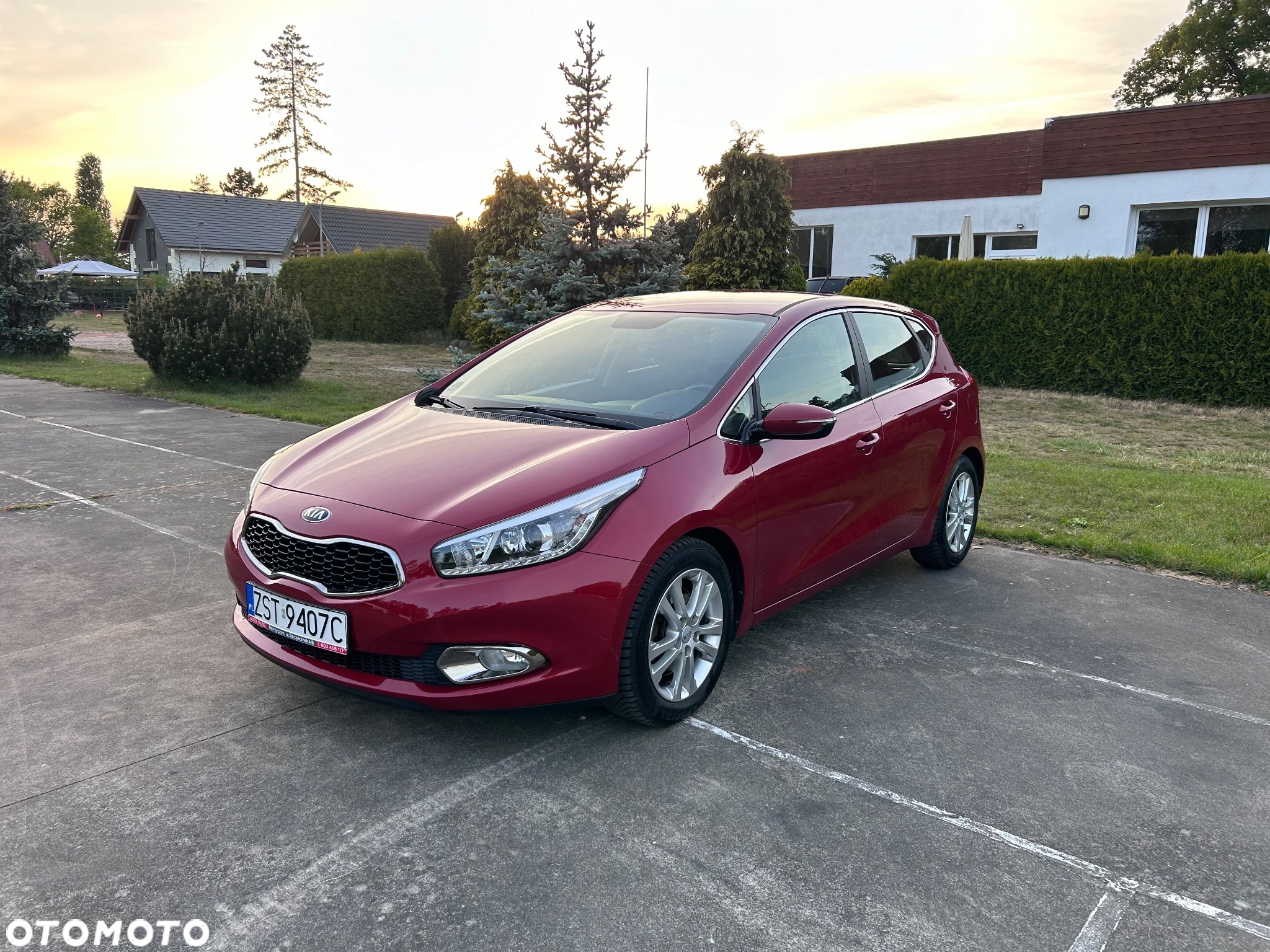 Kia Ceed 1.6 GDI DCT SW Platinum Edition - 3