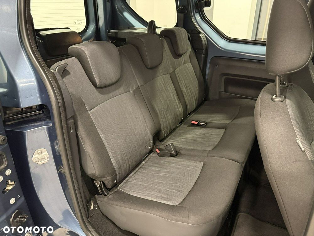 Dacia Dokker 1.6 Laureate - 17