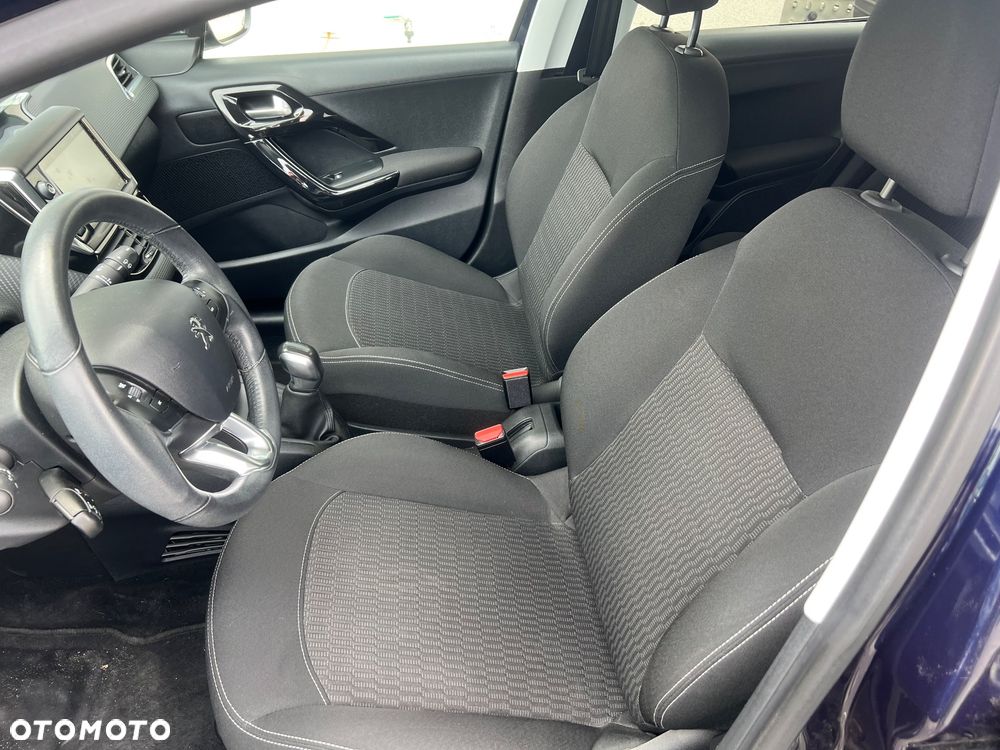 Peugeot 208 PureTech 100 Active Pack - 13