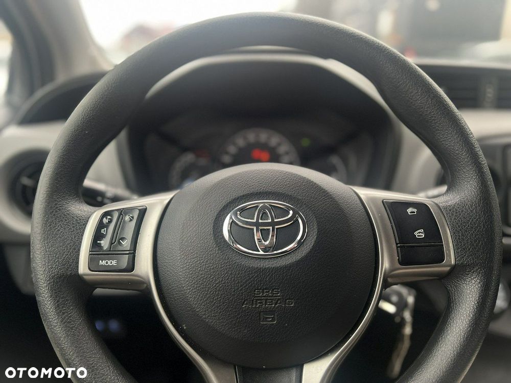 Toyota Yaris 1.5 Active - 9