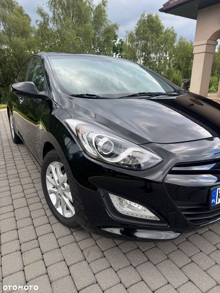 Hyundai i30 1.4 Classic + - 12