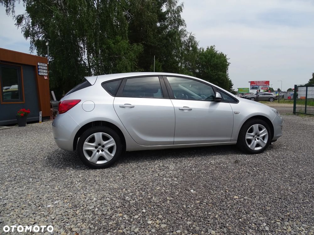 Opel Astra 1.4 Turbo Style - 12