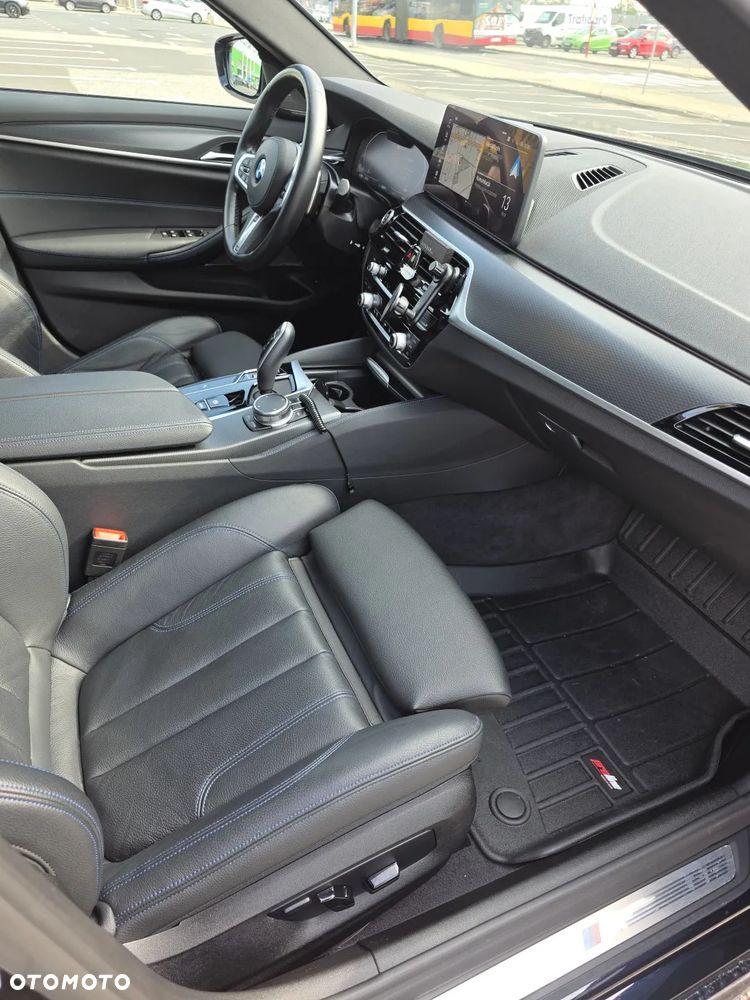 BMW Seria 5 520d xDrive mHEV M Sport sport - 14
