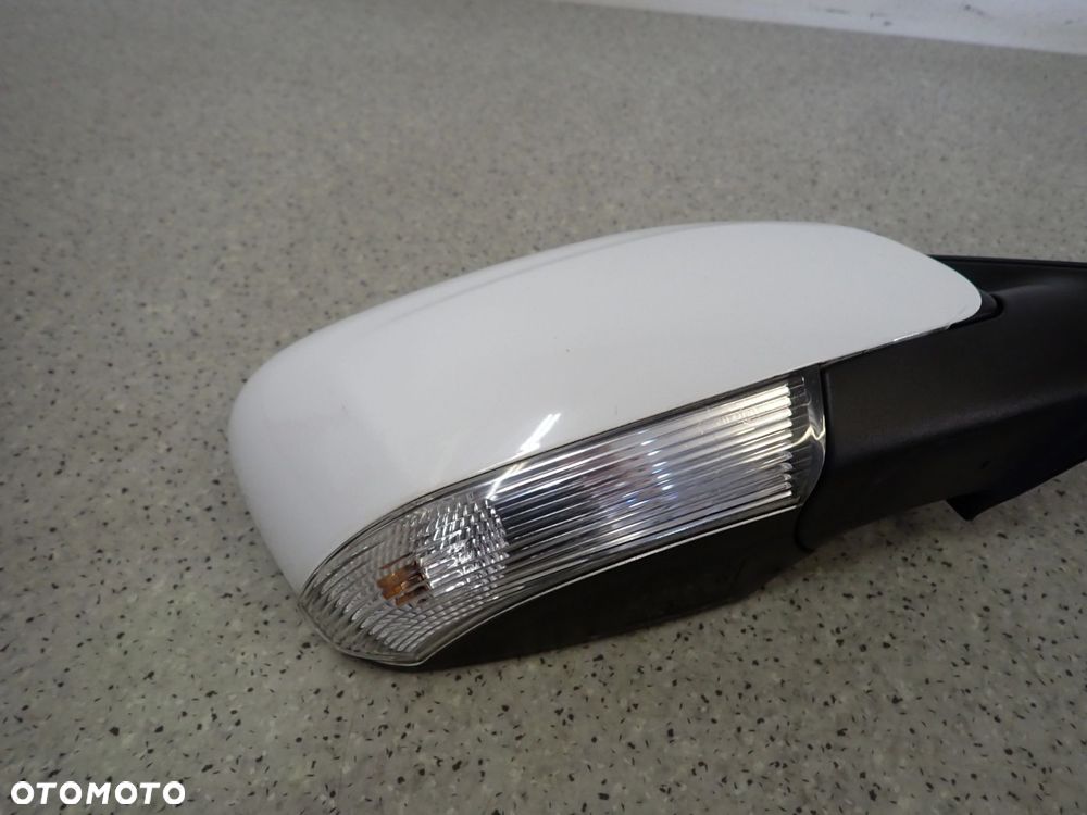 KIA VENGA 09- LUSTERKO PRAWE 7F 8 PIN - 6