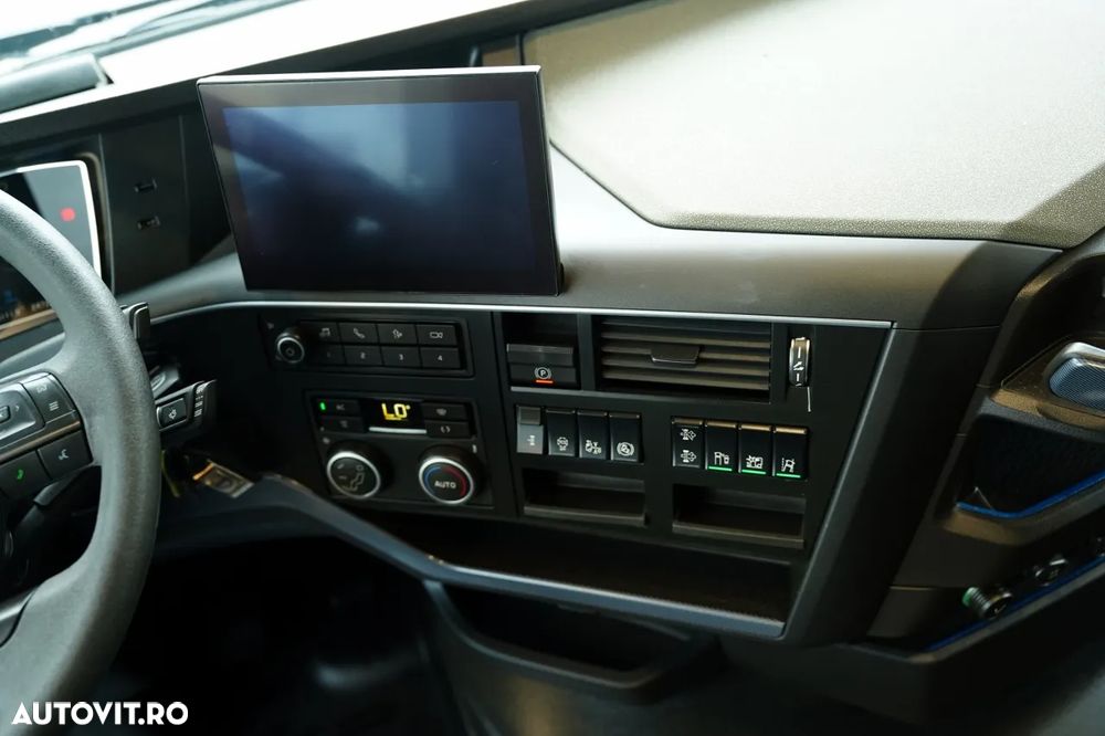 Volvo FH 500 / I-SHIFT / JANTE DIN ALIAJ / ANVELOPE 100% / 2022 - 29