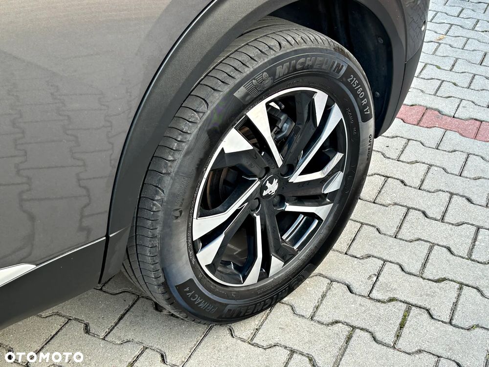 Peugeot 2008 1.2 PureTech GT Line S&S - 36