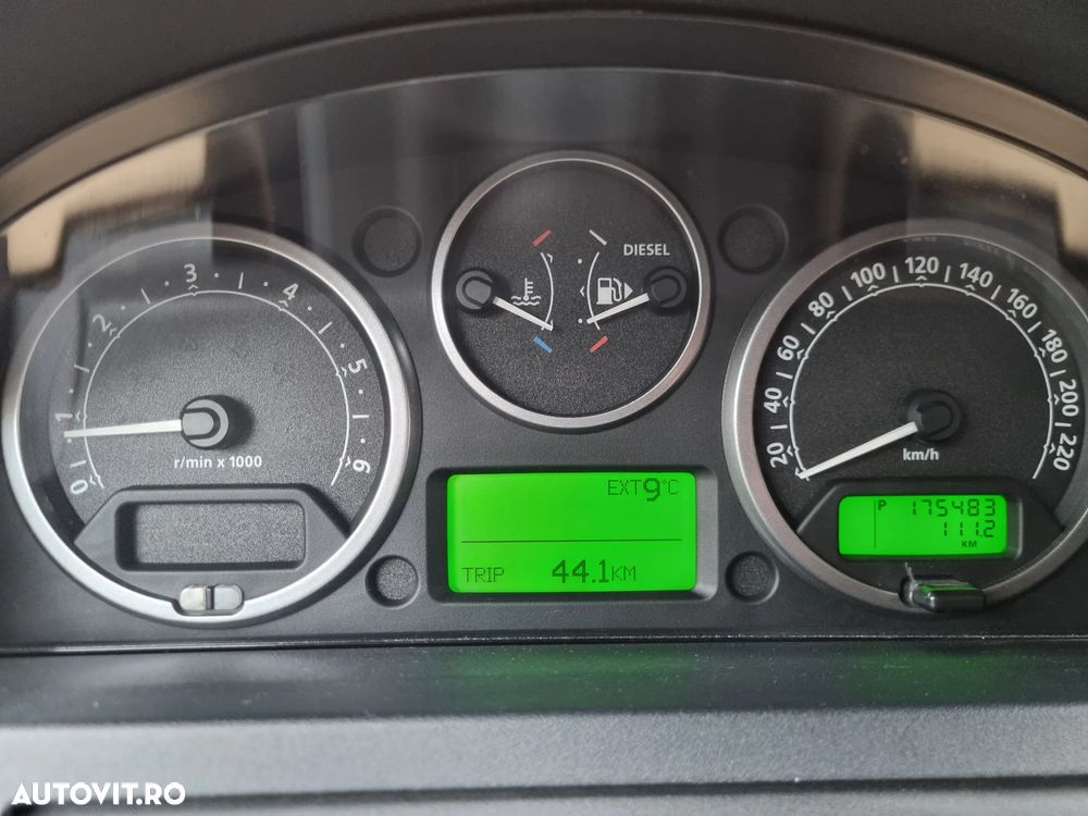 Land Rover Discovery - 5