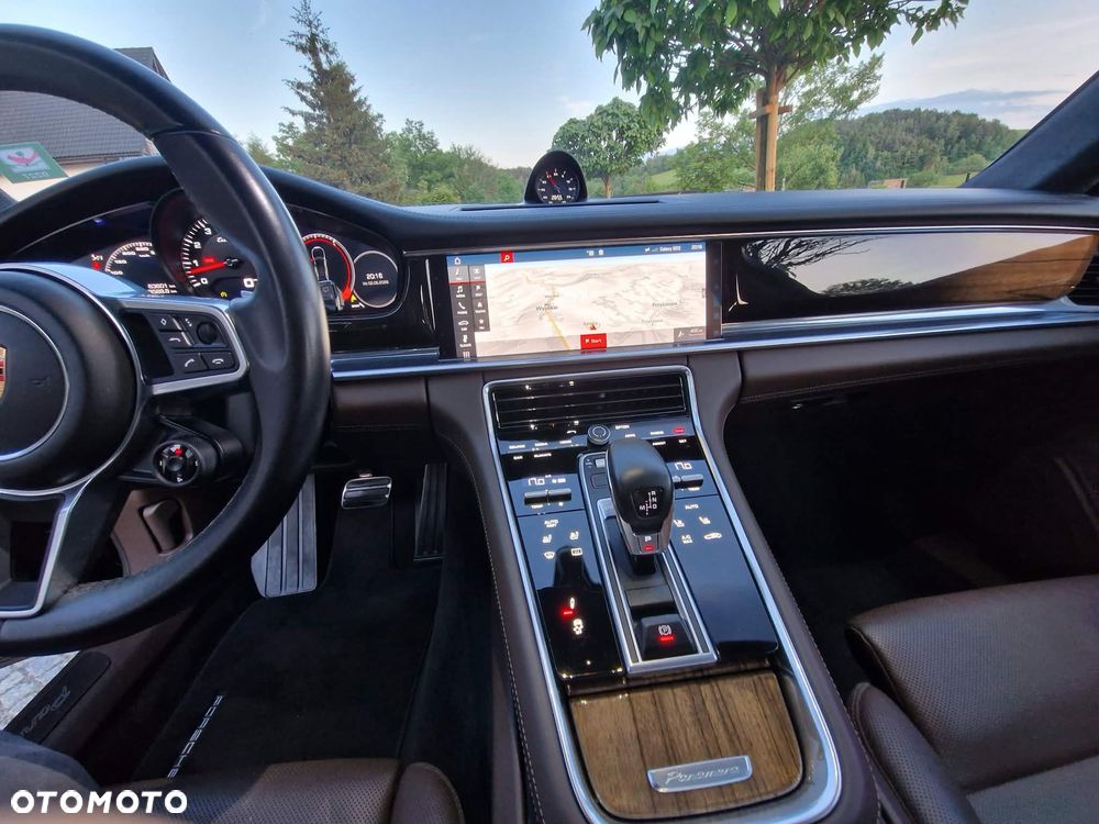 Porsche Panamera Turbo - 24