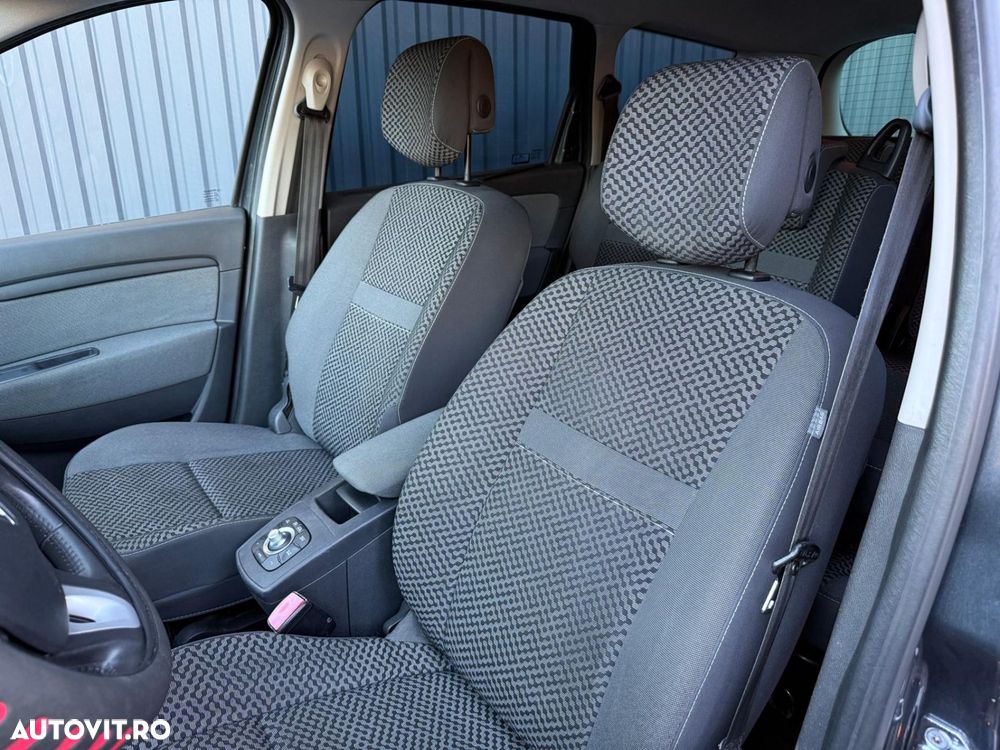 Renault Scenic - 9