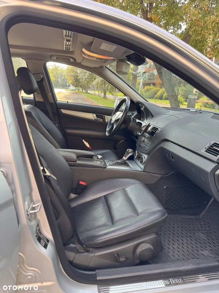 Mercedes-Benz Klasa C 350 T CDI DPF 7G-TRONIC BlueEFFICIENCY Elegance - 8