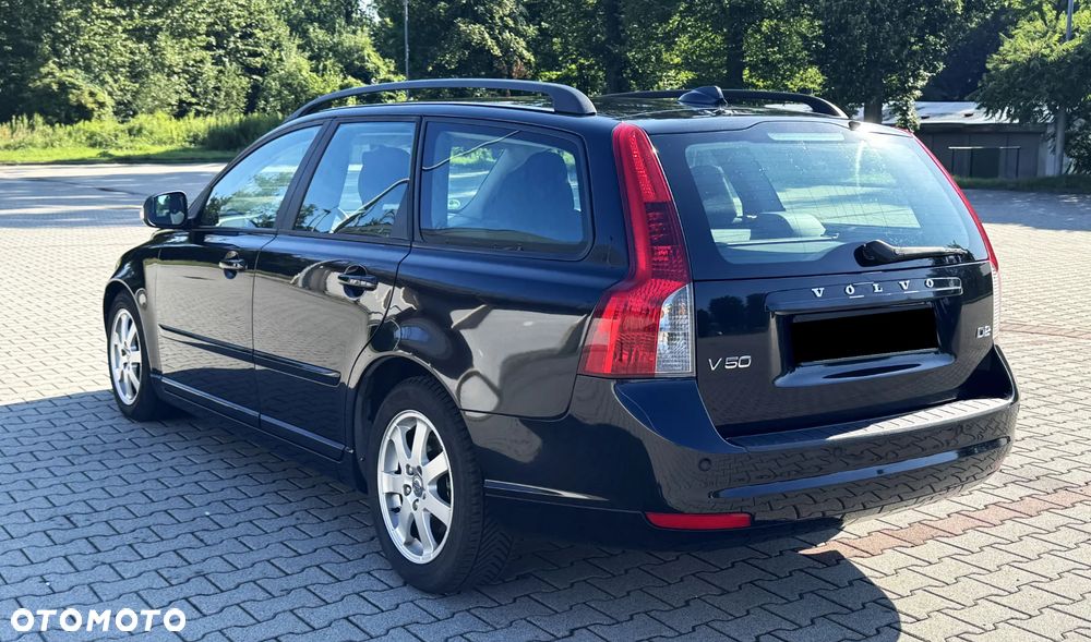 Volvo V50 D2 - 4