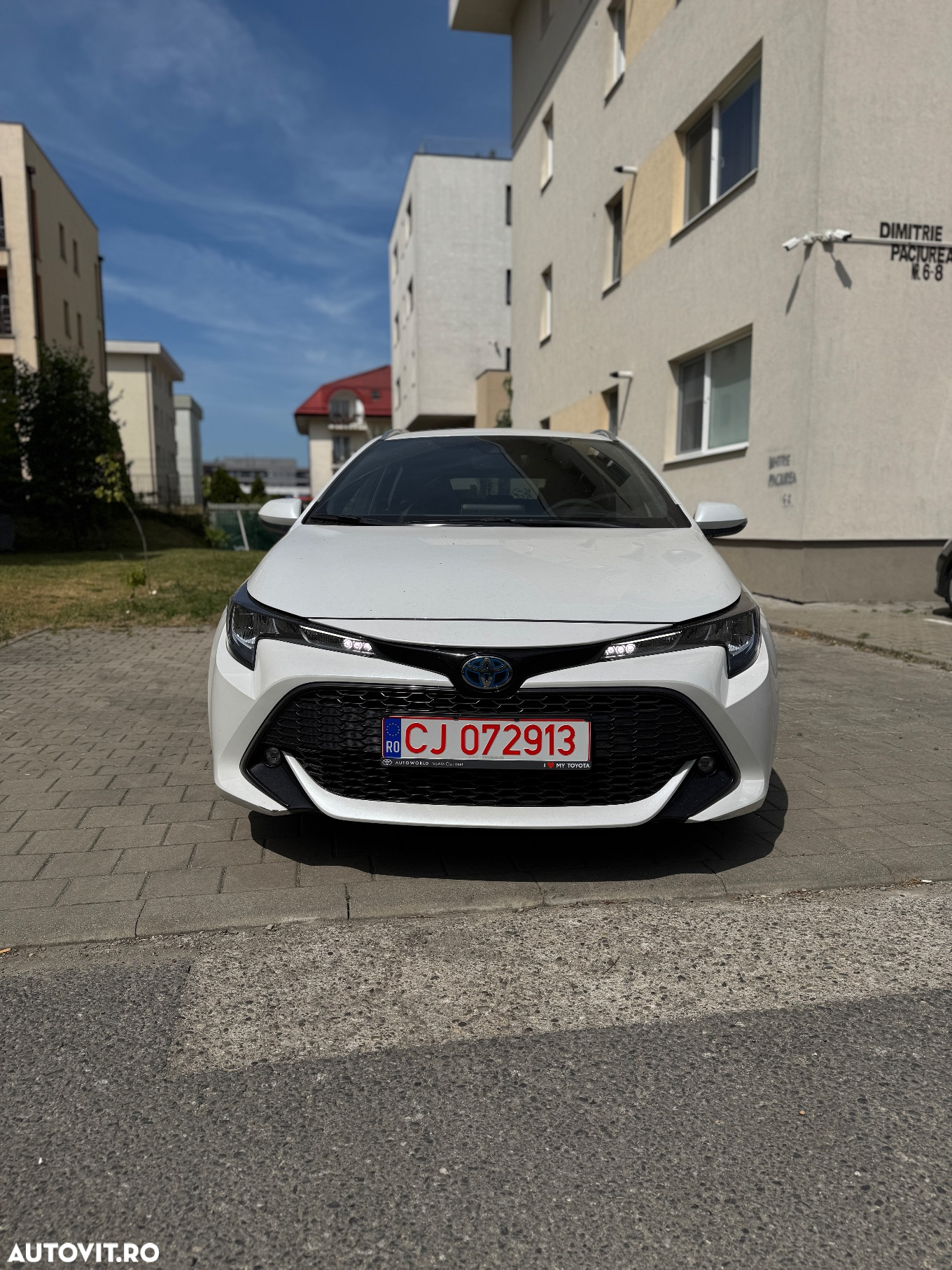 Toyota Corolla 1.8 HSD Business - 2