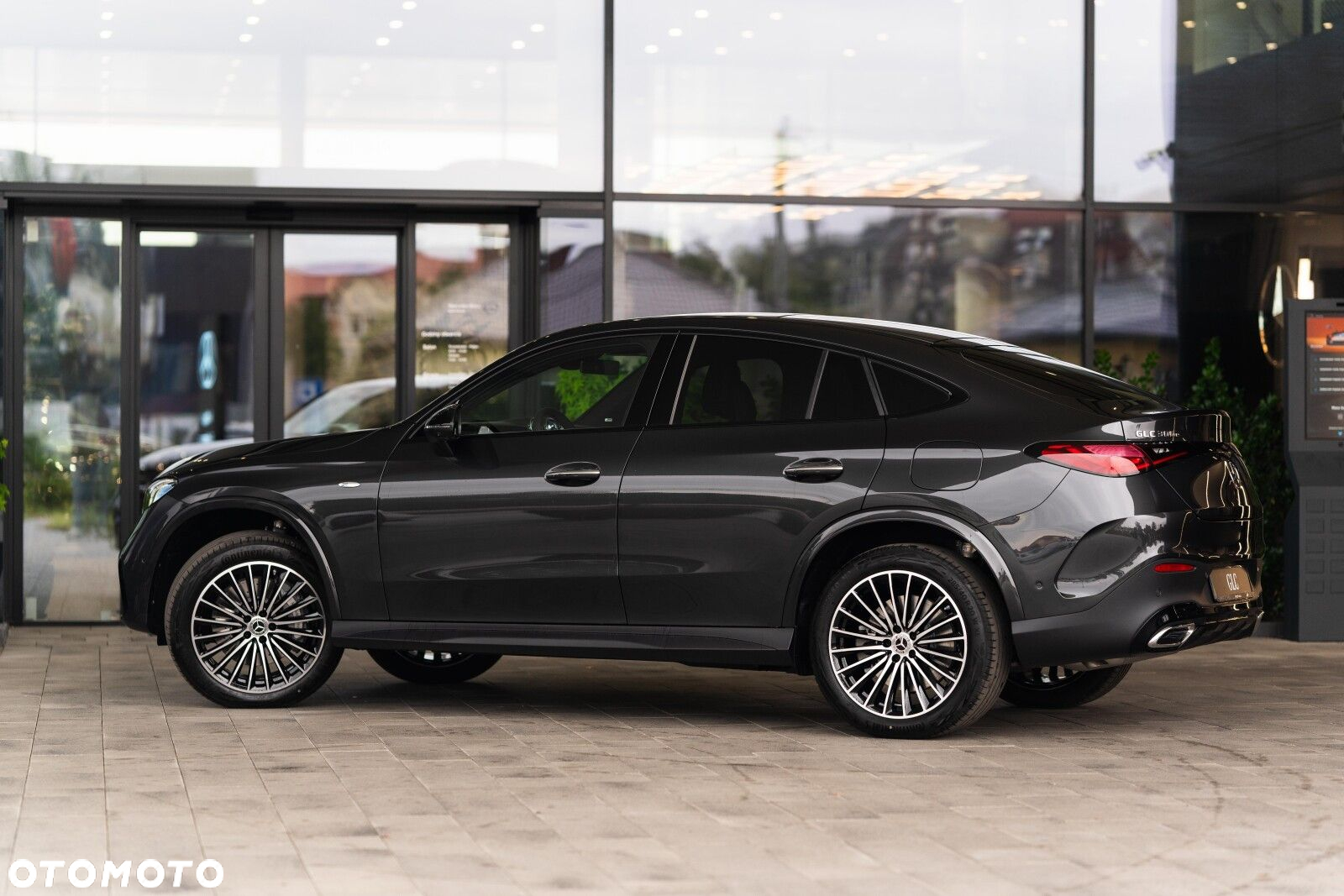 Mercedes-Benz GLC - 6