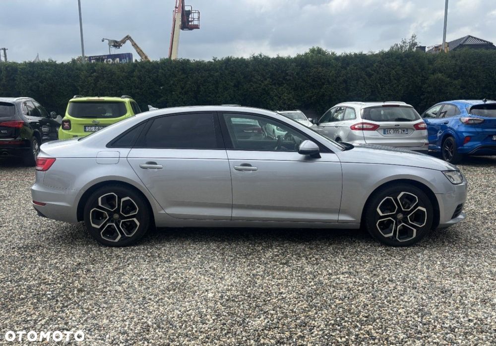 Audi A4 Limousine - 9