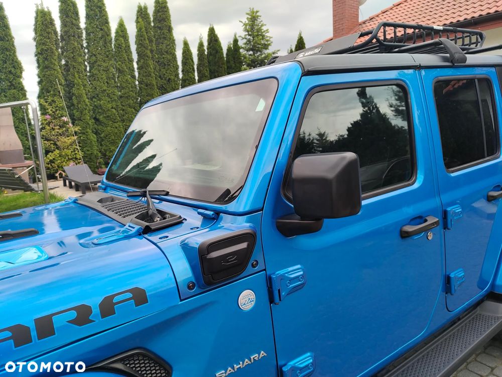 Jeep Wrangler - 11