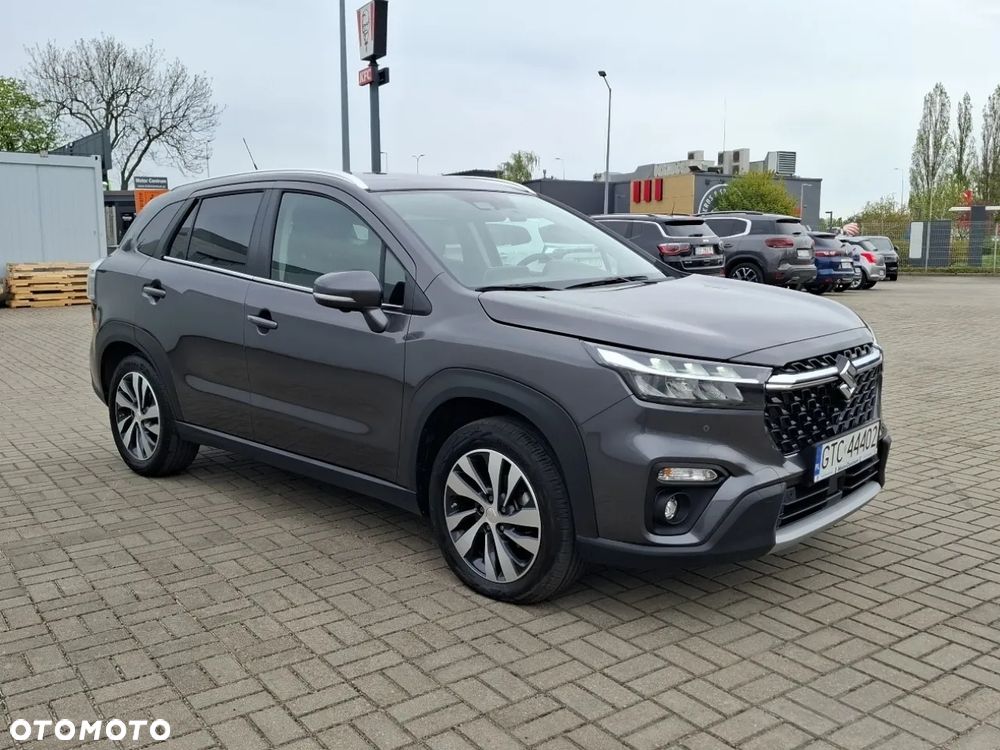 Suzuki S-Cross 1.5 DualJet Hybrid Elegance AGS - 4