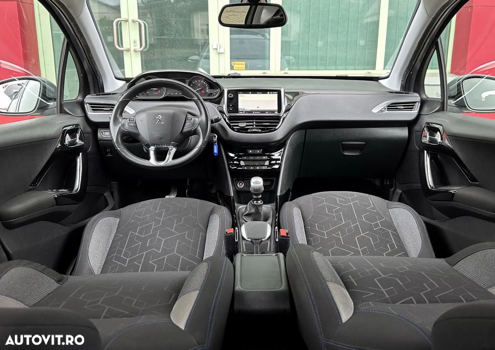 Peugeot 2008 - 9