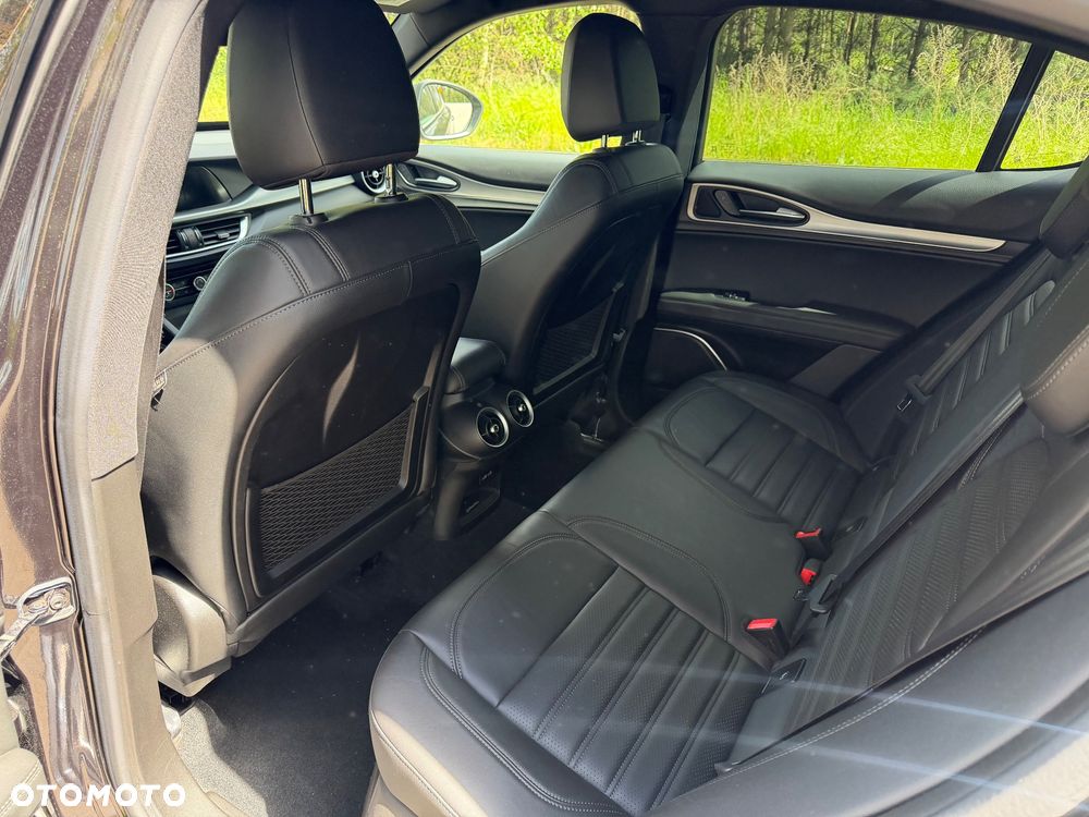 Alfa Romeo Stelvio - 26