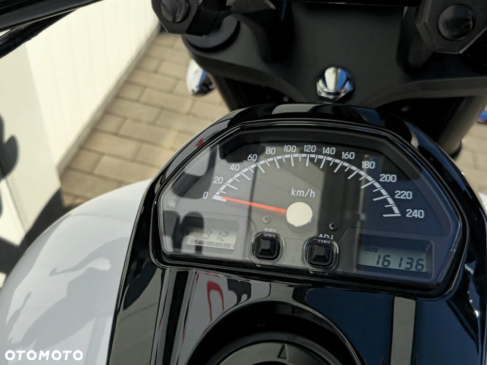 Suzuki Boulevard - 5