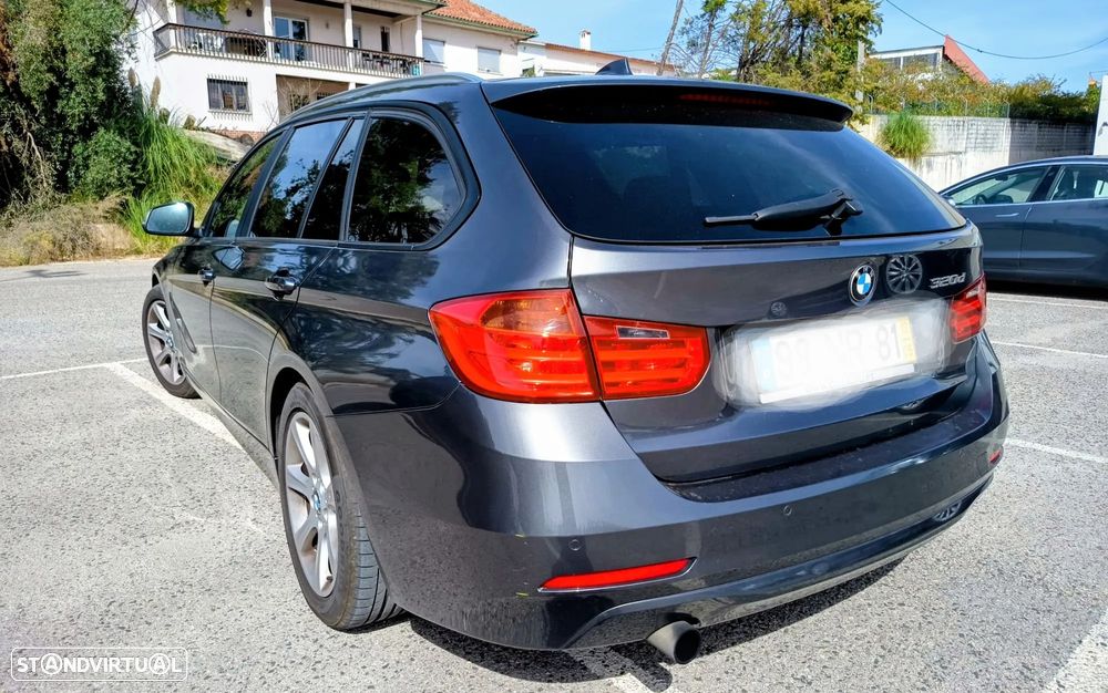 BMW 320 d Auto Line Luxury - 2