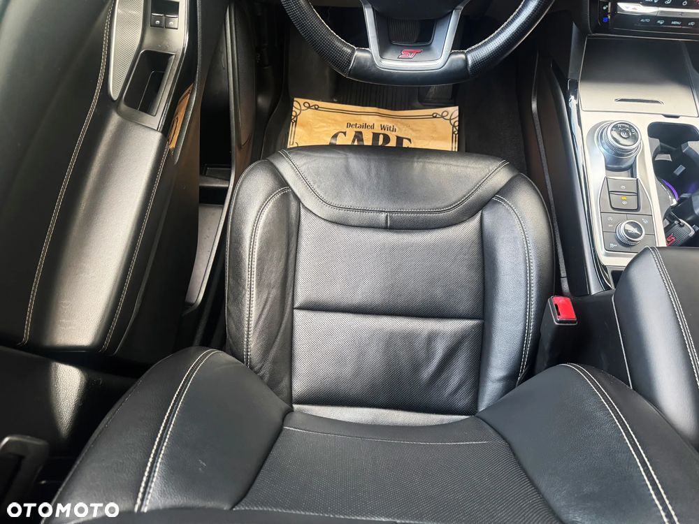 Ford Explorer 3.0 EcoBoost PHEV 4WD ST-Line - 26