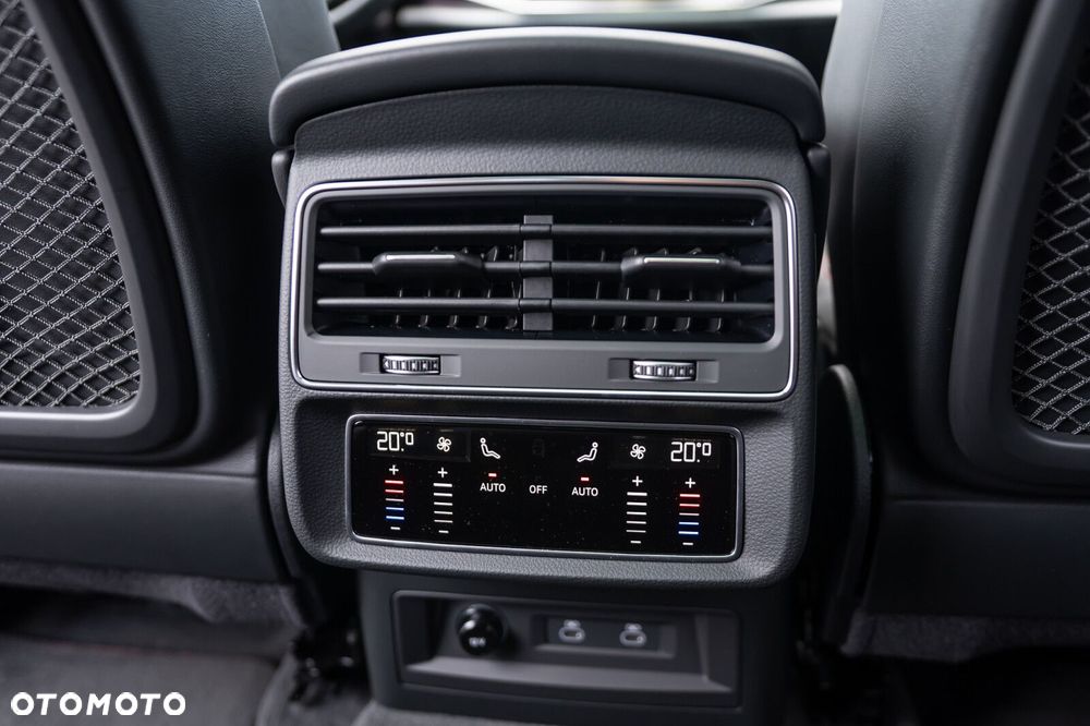 Audi SQ8 TFSI Quattro Tiptronic - 22