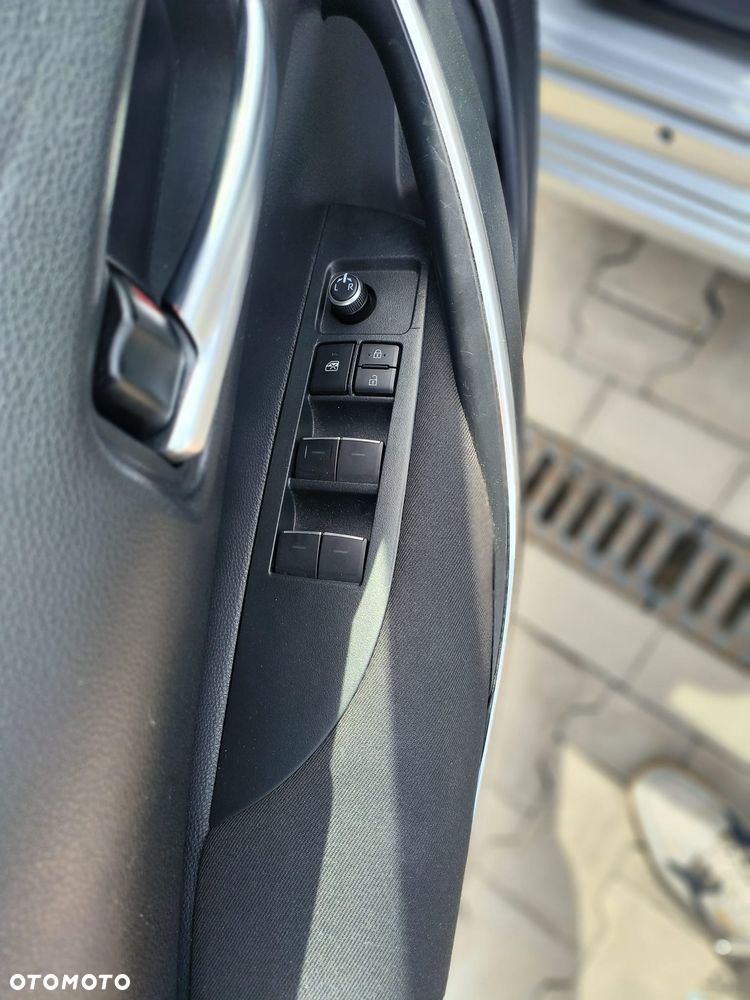 Toyota Corolla - 26