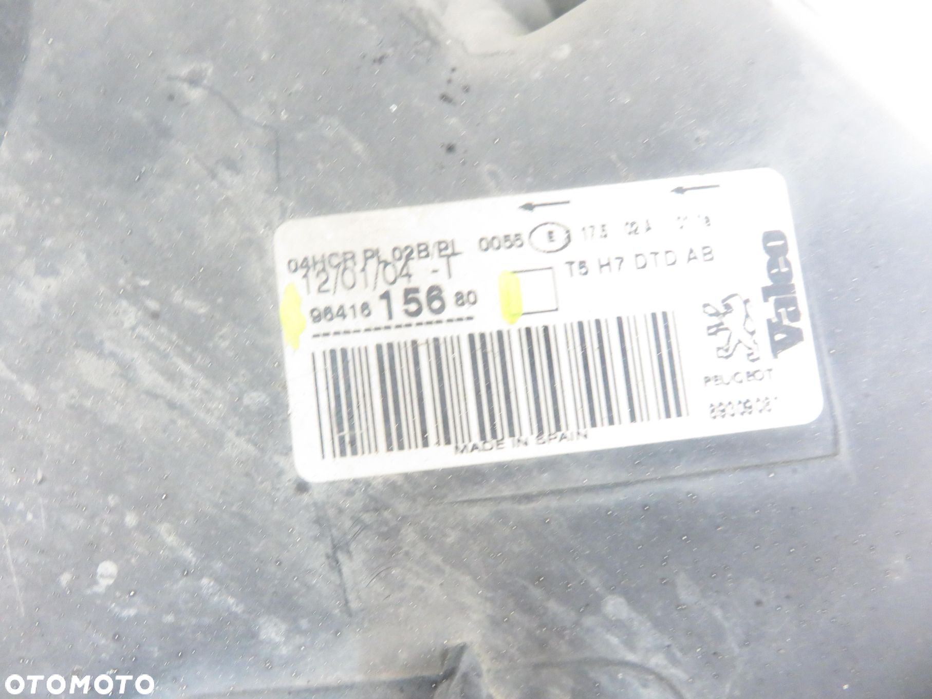 LAMPA PRAWA PRZEDNIA PEUGEOT 307 9641615680 - 9