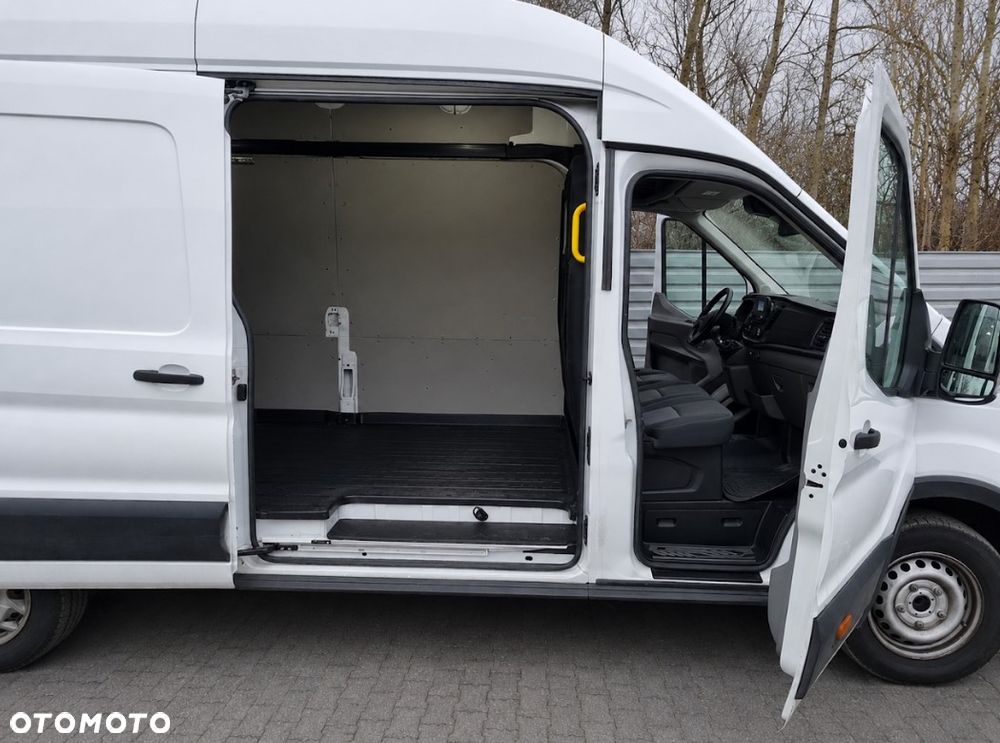 Ford Transit - 11