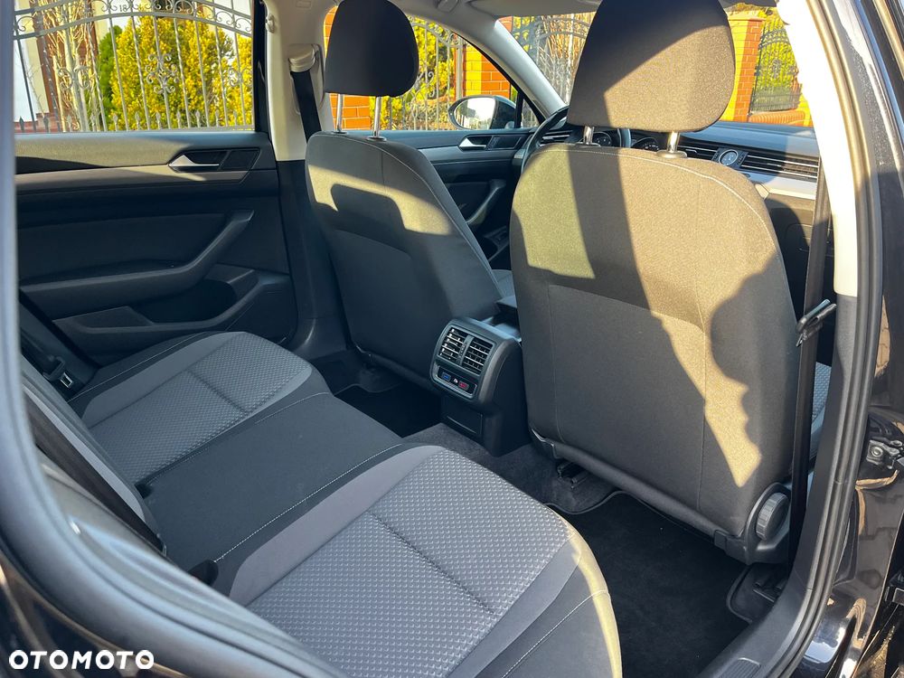 Volkswagen Passat 1.4 TSI BMT Trendline - 9