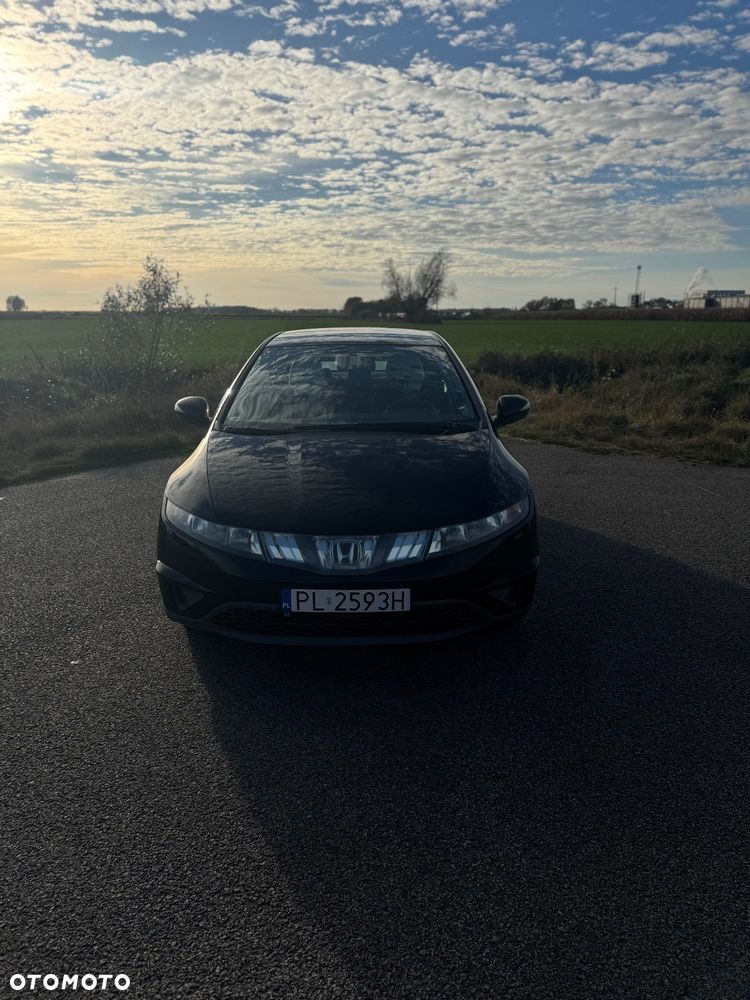 Honda Civic 1.8 Comfort - 3