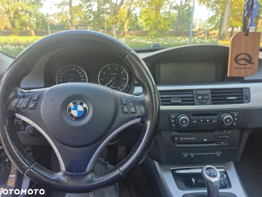 BMW Seria 3 318i - 16