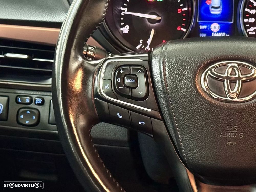 Toyota Avensis Touring Sports 2.0 D-4D Luxury+GPS - 30