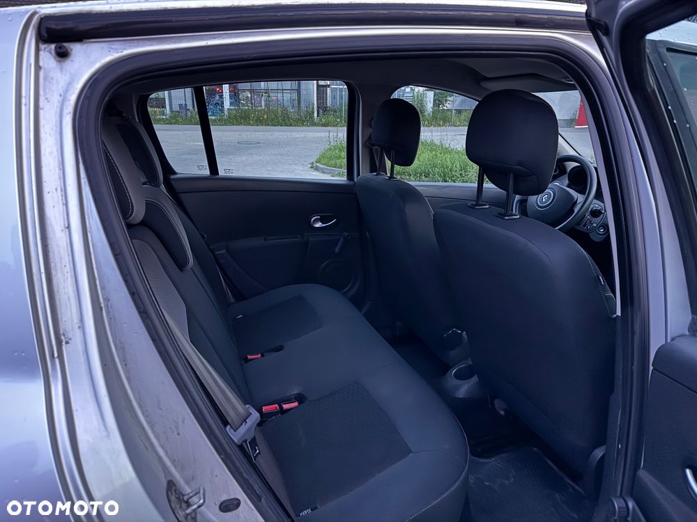 Renault Clio 1.5 dCi Alize - 21