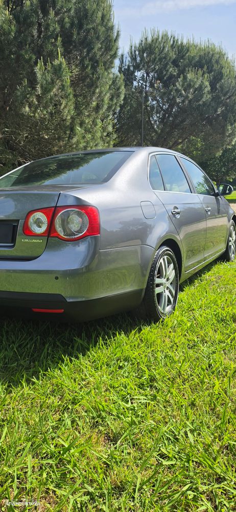 VW Jetta 1.9 TDi BlueM. Trendline - 5